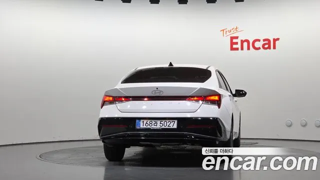 Hyundai Avante CN7 — Фото автомобиля 4