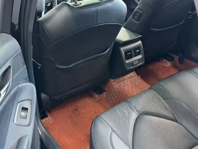 Toyota Avalon — Фото автомобиля 4