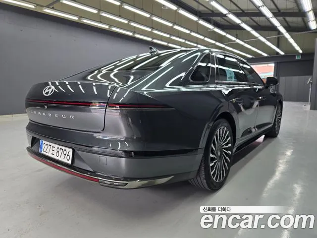 Hyundai Grandeur — Фото автомобиля 2