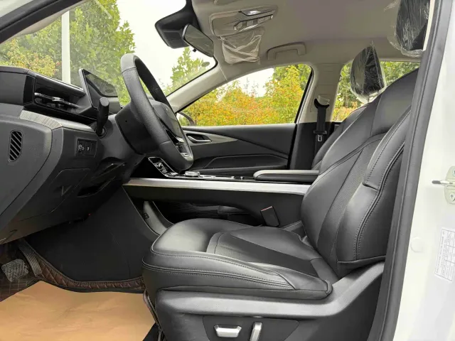 Wuling Starlight — Фото автомобиля 5