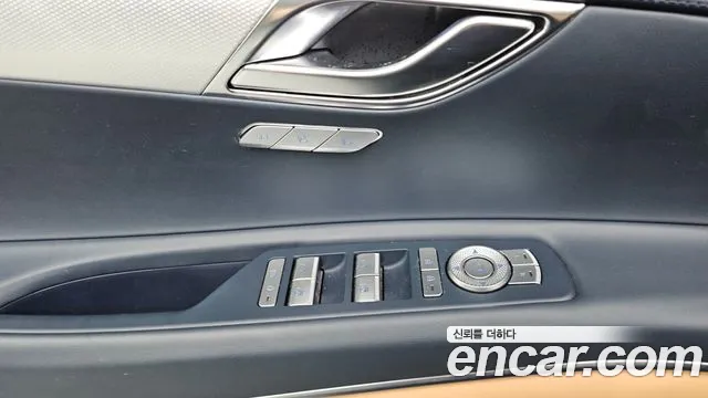 Genesis GV80 — Фото автомобиля 28