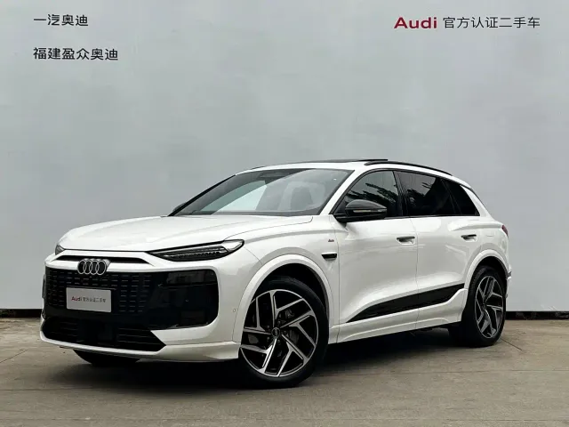 Фотография автомобиля — Audi Q6L e-tron