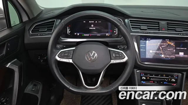 Volkswagen Tiguan — Фото автомобиля 20