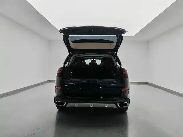 BMW X5 — Фото автомобиля 8