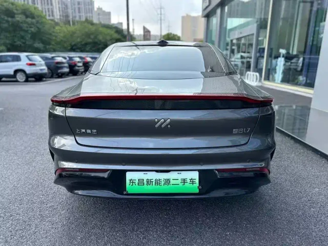 IM Motors L7 — Фото автомобиля 7