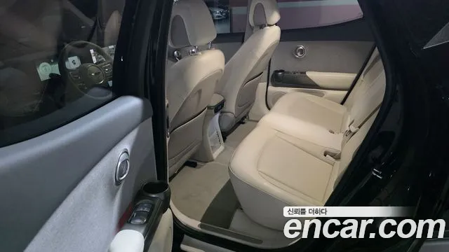 Genesis GV60 — Фото автомобиля 11