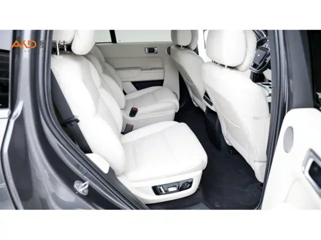 Li Auto L8 — Фото автомобиля 8