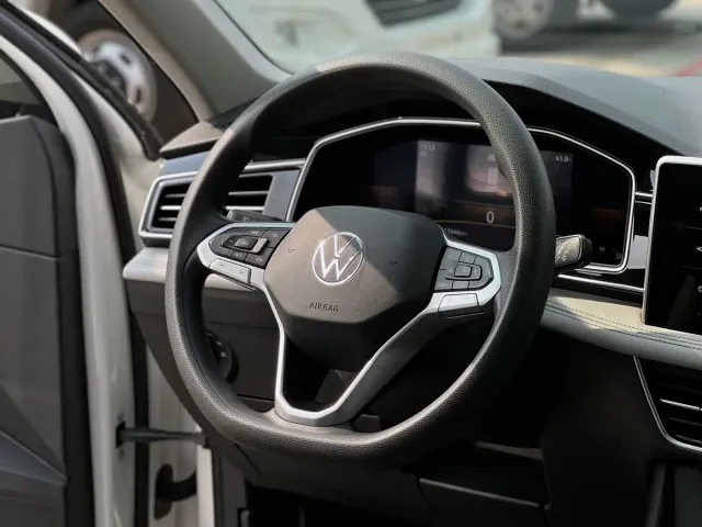 Volkswagen Tiguan L — Фото автомобиля 10