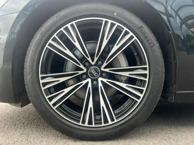 Audi A6L — Фото автомобиля 15