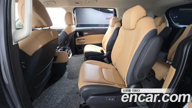 Kia Canival Carnival 4 поколение Дизель 9 мест Signature — Фото автомобиля 17