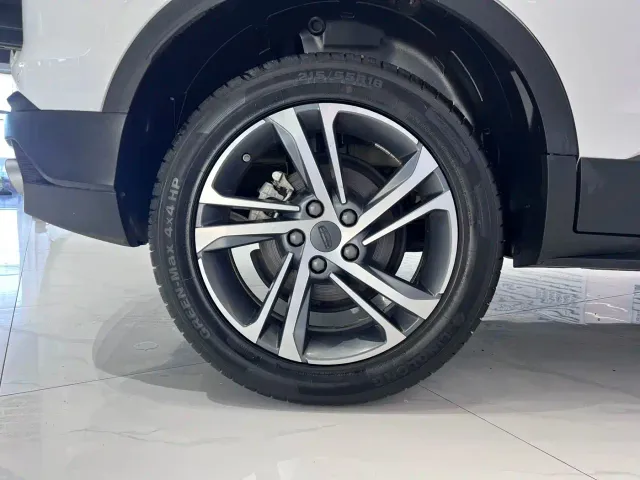 Geely Binyue — Фото автомобиля 19