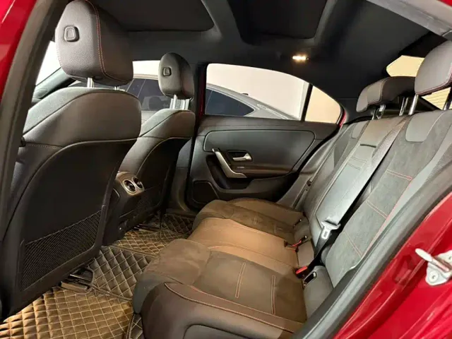 Mercedes-Benz A-Class — Фото автомобиля 11