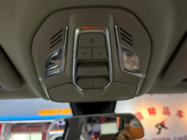 Wuling Jiachen — Фото автомобиля 19