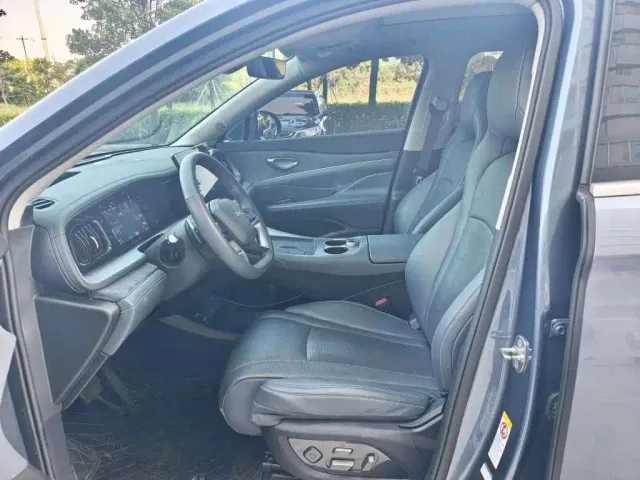 BYD Hai Shi 07 DM-i — Фото автомобиля 6
