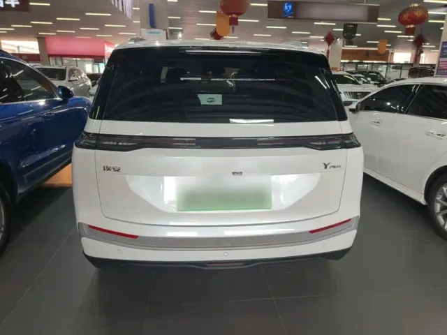 GAC Aion Y — Фото автомобиля 5