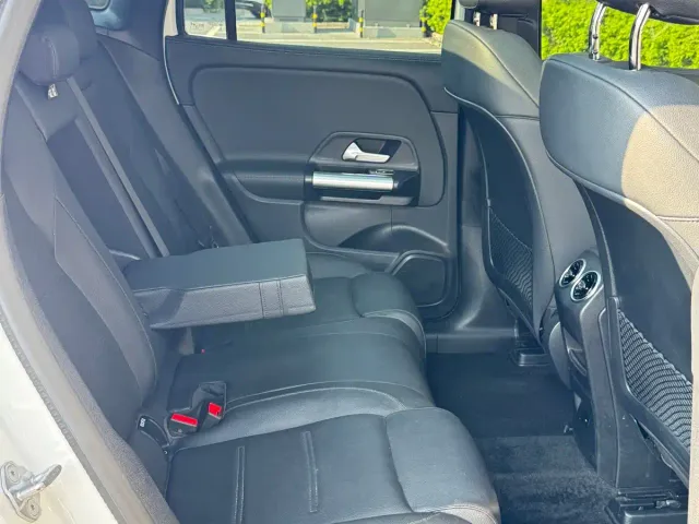 Mercedes-Benz EQA — Фото автомобиля 17