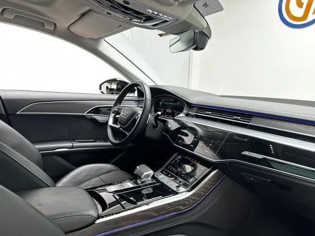 Audi A8 — Фото автомобиля 16
