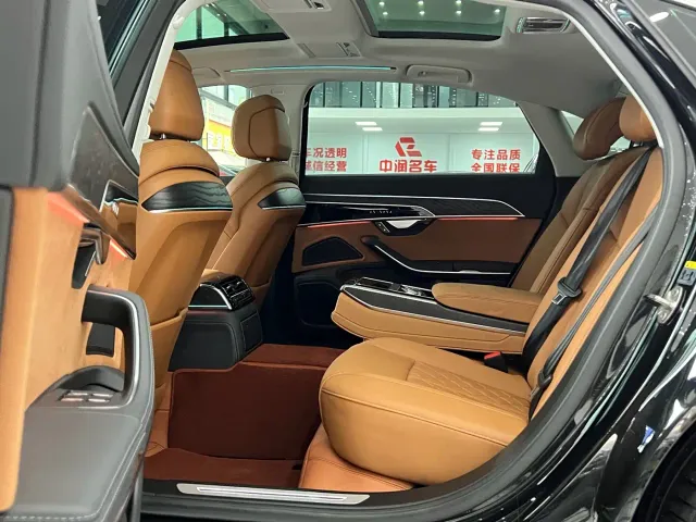 Audi A8 — Фото автомобиля 5