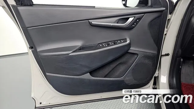 Kia EV6 — Фото автомобиля 13