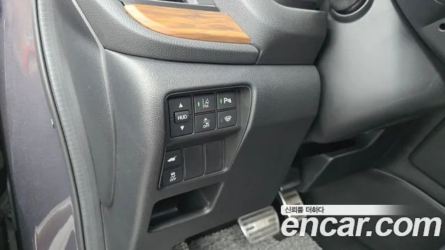 Honda CR-V Generation 5 — Фото автомобиля 28