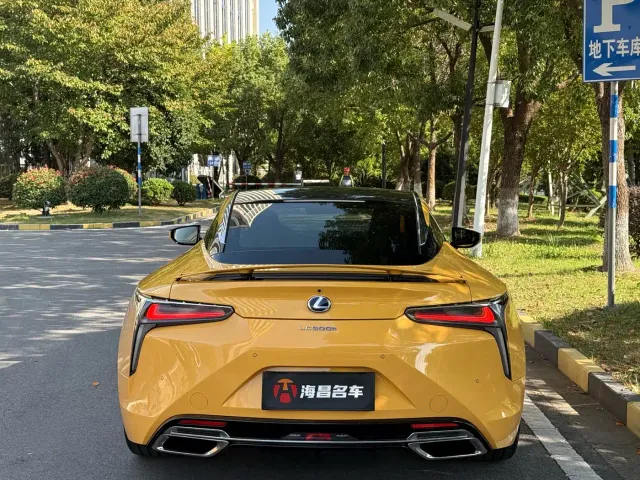 Lexus LC — Фото автомобиля 5