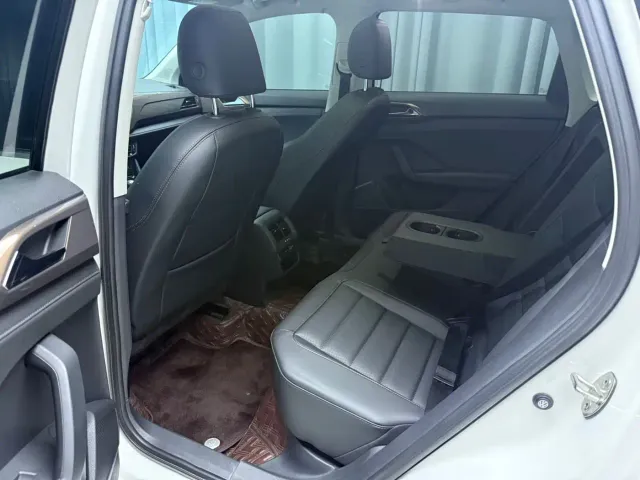 Volkswagen Tharu — Фото автомобиля 15