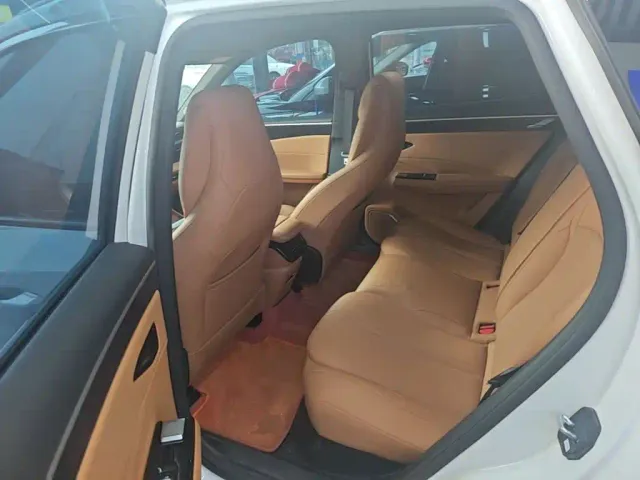 Geely Galaxy L7 — Фото автомобиля 16