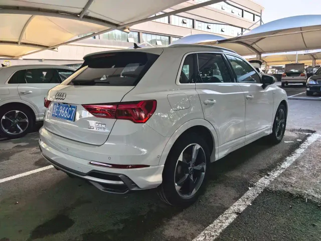 Audi Q3 — Фото автомобиля 23