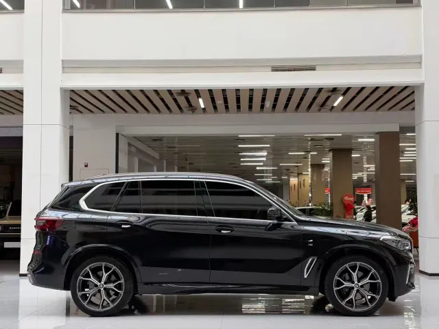 BMW X5 — Фото автомобиля 4