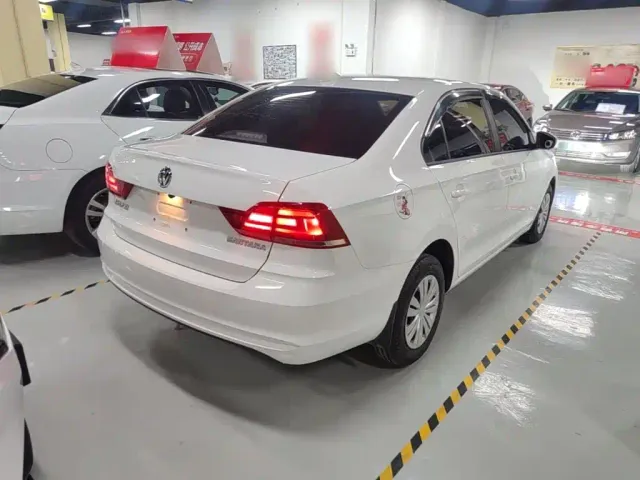 Volkswagen Santana — Фото автомобиля 6