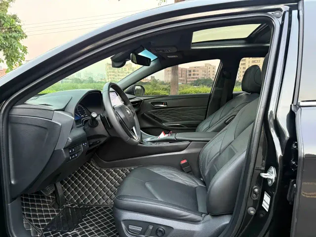 Toyota Avalon — Фото автомобиля 5