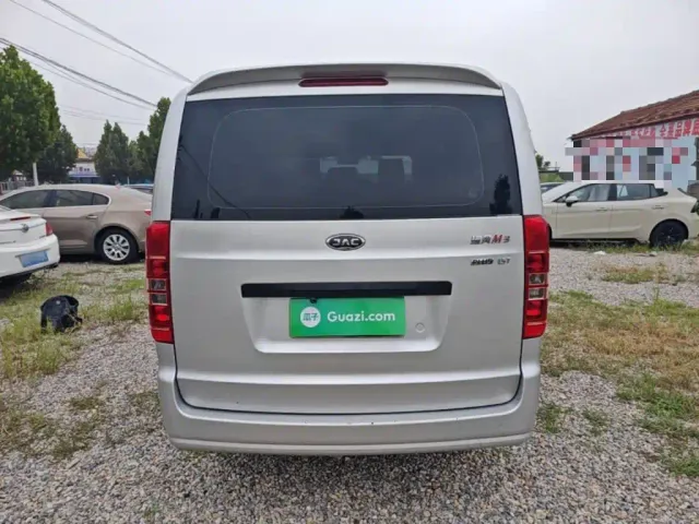 JAC Refine M3 — Фото автомобиля 5
