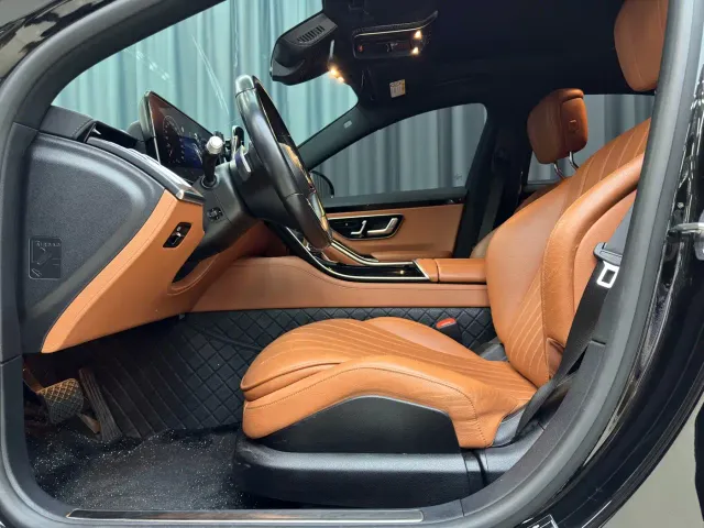 Mercedes-Benz S-Class — Фото автомобиля 4