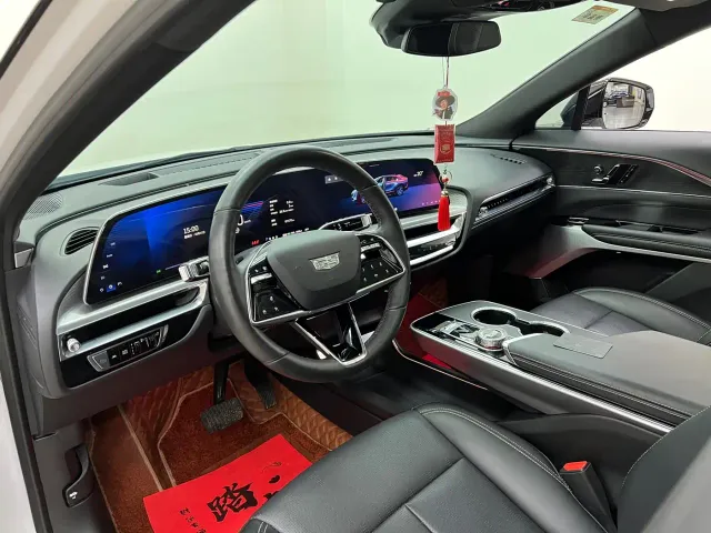 Cadillac Lyriq — Фото автомобиля 14