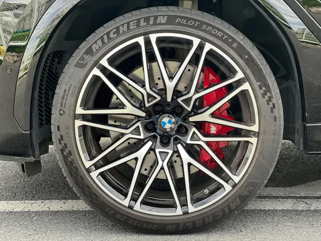 BMW X6 M — Фото автомобиля 8