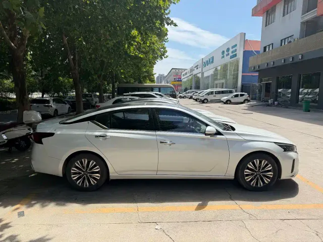 Nissan Teana — Фото автомобиля 6