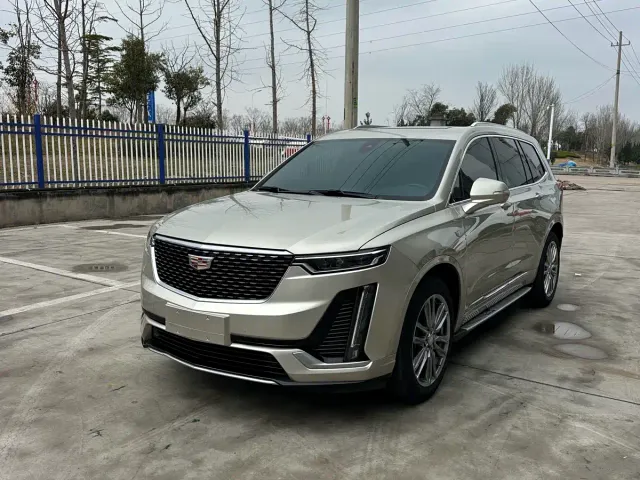 Фотография автомобиля — Cadillac XT6