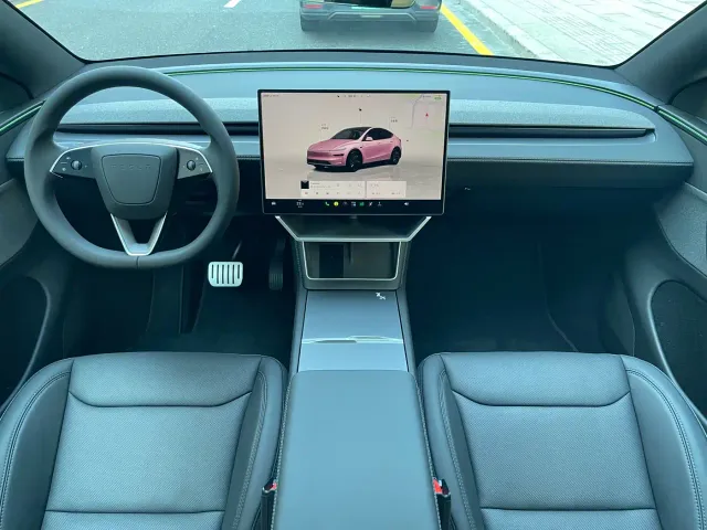 Tesla Model Y — Фото автомобиля 7
