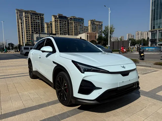 Arcfox Alpha T5 — Фото автомобиля 3