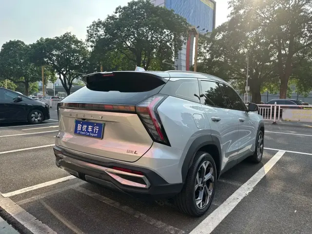 Geely Boyue L 2024 1.5TD DCT Premium Edition — Фото автомобиля 6