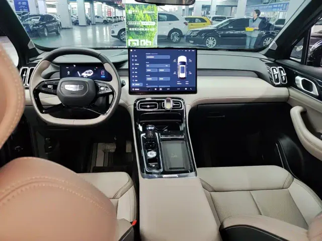 Geely Boyue L — Фото автомобиля 9