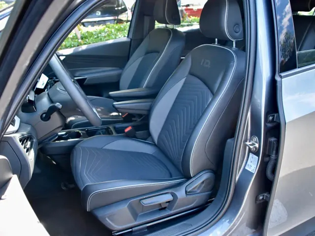 Volkswagen ID.3 — Фото автомобиля 9