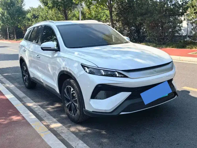 BYD Song Pro — Фото автомобиля 3