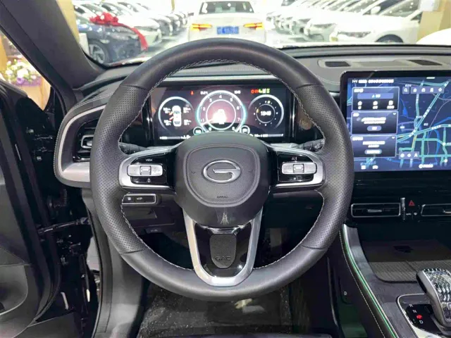 GAC Trumpchi GS8 — Фото автомобиля 14