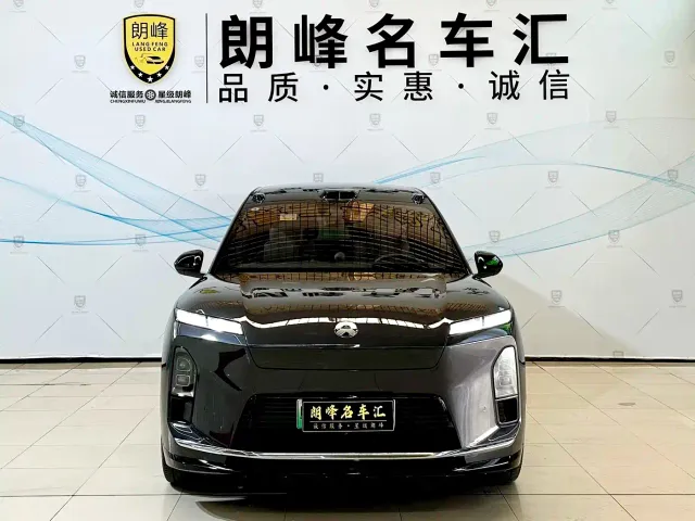 Nio ES8 — Фото автомобиля 2