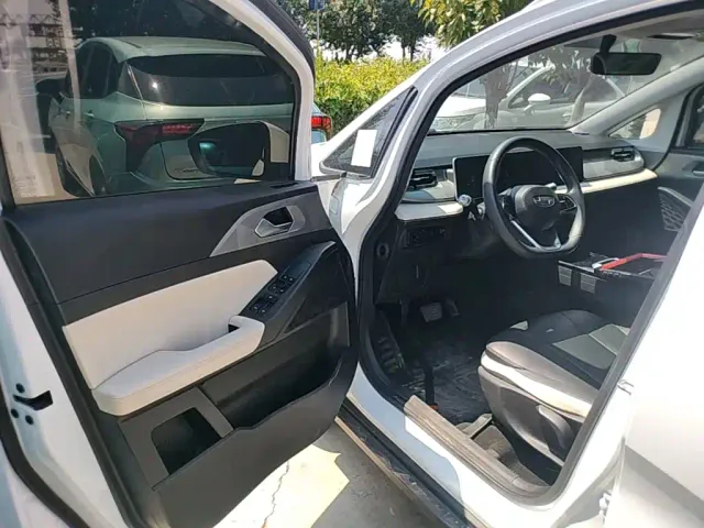 Geely Geometry E Firefly — Фото автомобиля 15