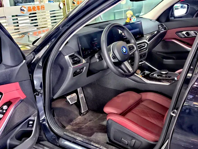 BMW 3 Series — Фото автомобиля 4