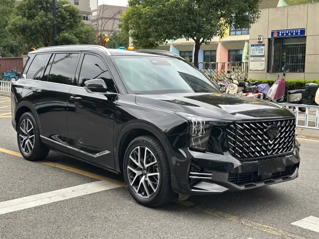 GAC Trumpchi GS8 — Фото автомобиля 3