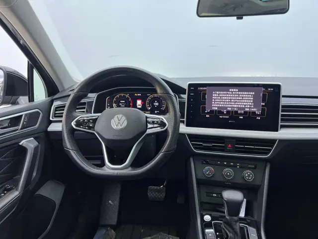 Volkswagen Tiguan L — Фото автомобиля 12