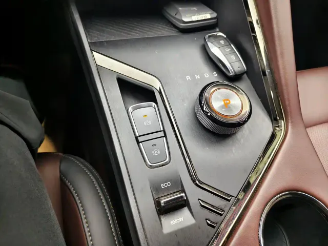 Sehol X8 PLUS — Фото автомобиля 3